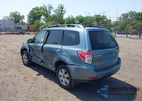 2009 Subaru Forester 2.5X Limited z USA, uszkodzony, nr VIN JF2SH64639H771751